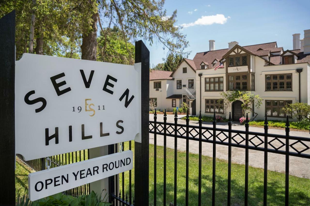 Seven Hills Inn Lenox Exteriör bild